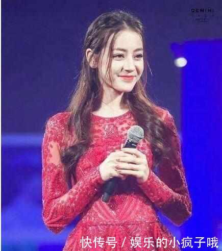 跟杨幂、迪丽热巴学习如何运用龙须刘海,轻松