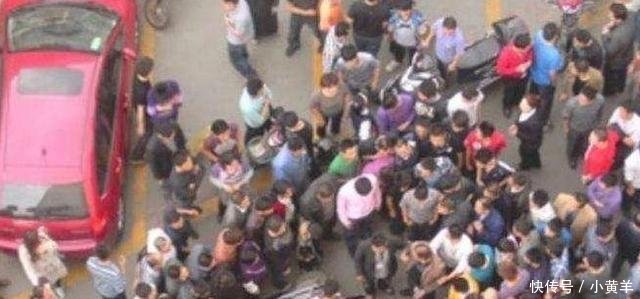 小偷下雨天偷电瓶被电死,家属却要求车主赔偿