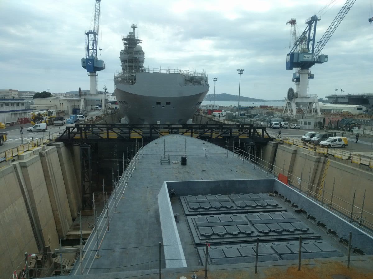 法国海军进入实力最差时期,三艘万吨级主力舰