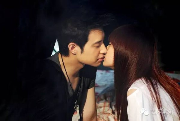 杨丞琳贺军翔婚纱照_杨丞琳贺军翔婚纱照(3)
