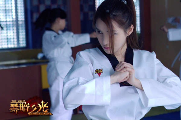 黑暗之光官网 <em>360</em>网页<em>游戏中心</em>