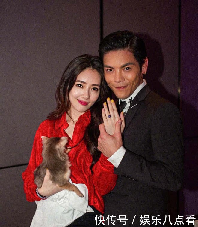 向太晒出向佐郭碧婷订婚现场照,疑似暗示女方