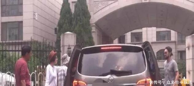 张歆艺怀孕三月险些摔倒,袁弘不理妻子,两人疑