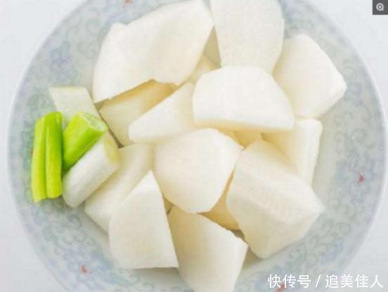 冬季减肥不需要饿肚子,每天吃点这种食物,一