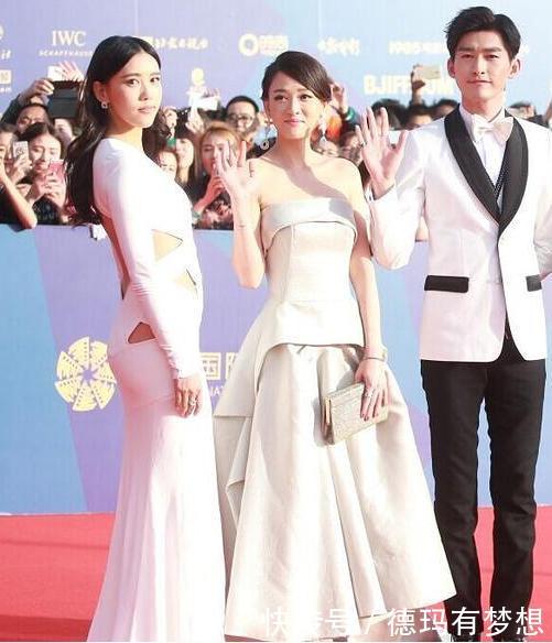 明星走红毯时的尴尬马苏被驱赶,陈乔恩被她抢