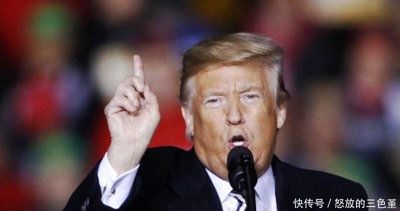 移民压境丢石头伤警方 特朗普扬言 再这样要开