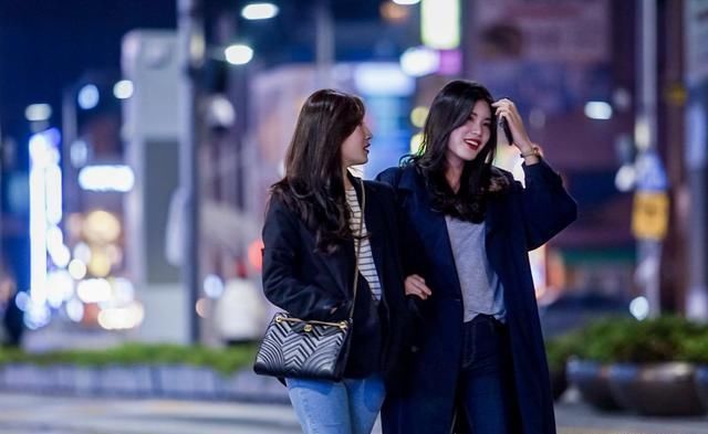 在韩国工作,月薪1万块能超越多少韩国人呢?看