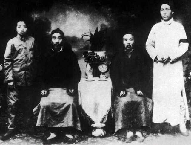 鲁迅看毛主席的诗词,只说过一句评价,被毛泽东知道后只回复了一
