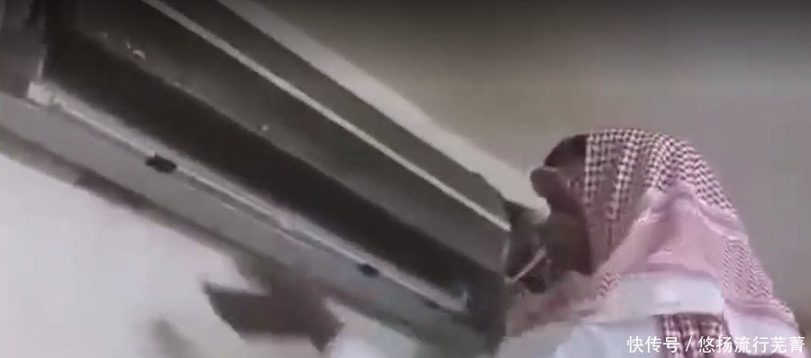 男子发现空调不制冷,还发出奇怪响声,好奇拆开