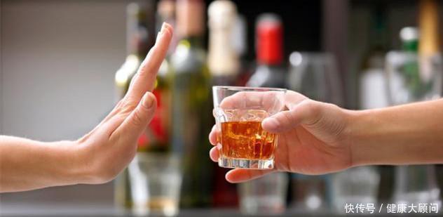 喝酒者,戒不了酒没关系,但这5个时间段酗酒,就