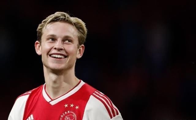 下树了?荷兰中场新星转会大戏或将落幕 它恐成