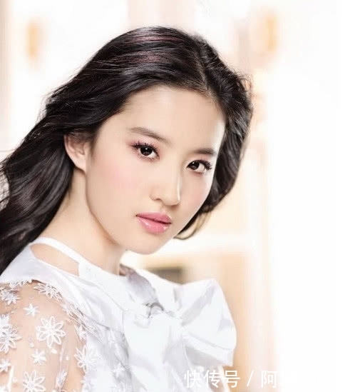刘亦菲不演清宫剧的真正原因,看了最后一张照