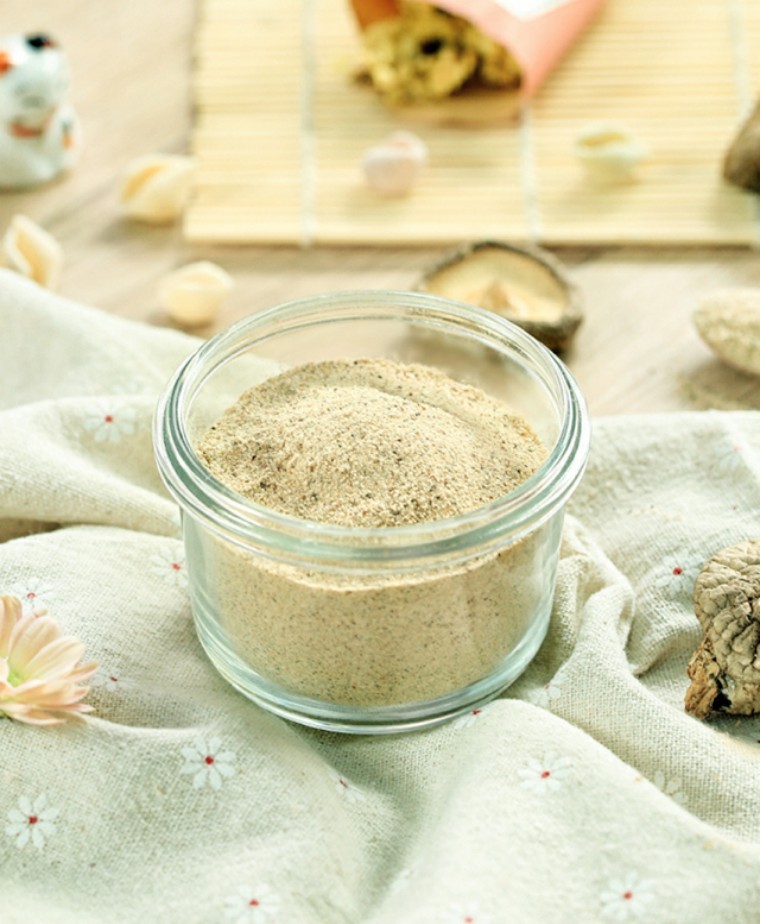 清淡无味的辅食不爱吃?小小一勺,补锌又补钙,