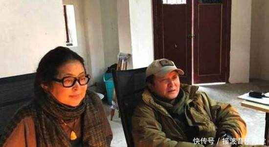 倪萍与丈夫近照罕见曝光,一个细节暴露这才是