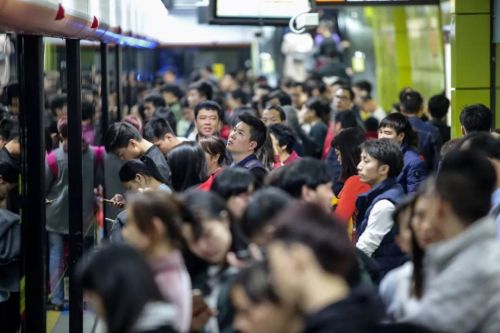 春节哪些城市最\"活跃\"?哪些景点人最多?