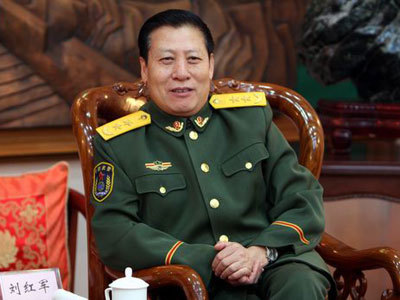 2010年12月任上海市武警总队总队长.