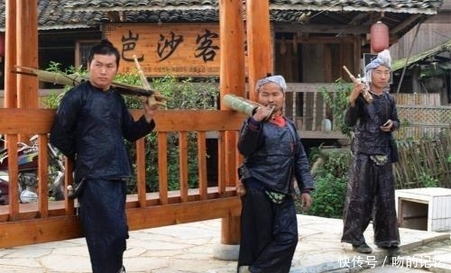 为什么清朝武士的腰刀是反戴的?这种习惯从何而来?原来是这样 澳门皇家娱乐官网