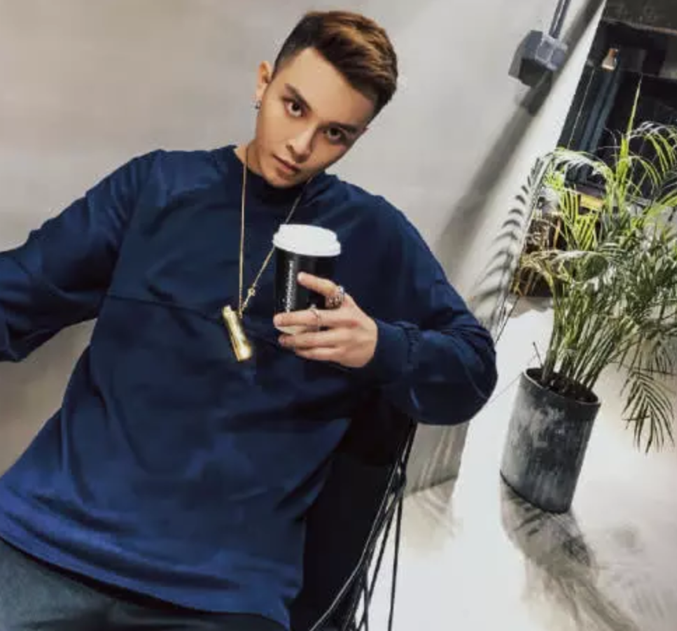 韩安冉老公小猪先生近照流出,看清长相后,网友