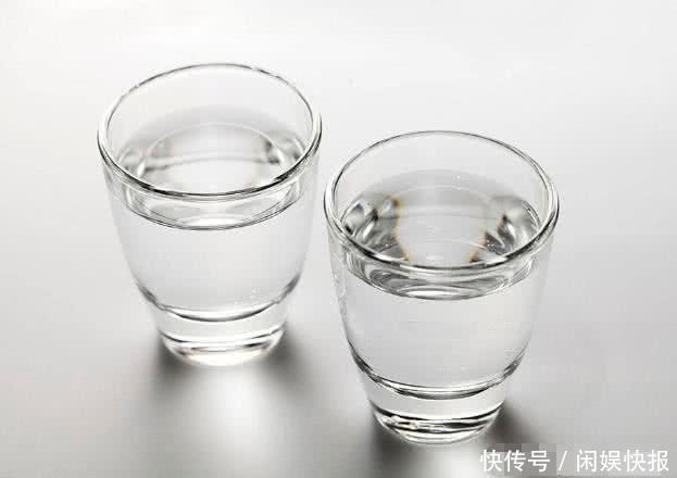 经常喝酒的人,喝高度酒好,还是低度酒好呢?很