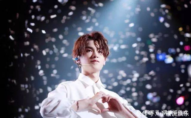 眼睛肿、躲在被子里哭,NINE PERCENT成员Ju