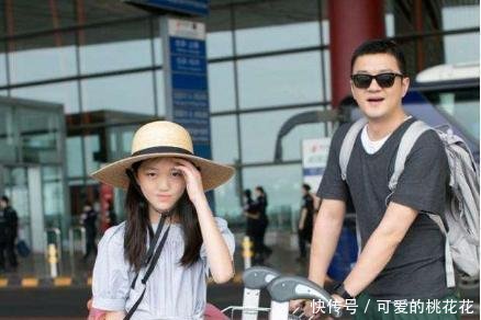 李亚鹏晒李嫣最新正面照,经过多次治疗,她的唇