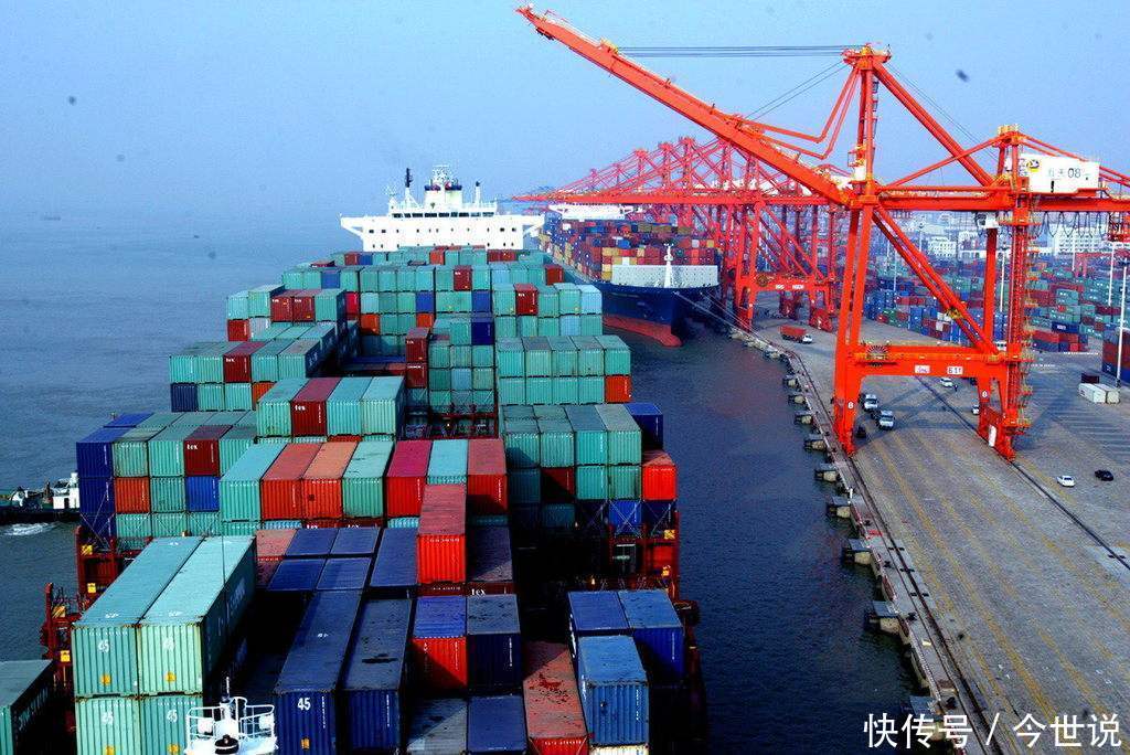 前4月中国货物贸易顺差5062.4亿元,服务贸易逆差5601.3亿元,总