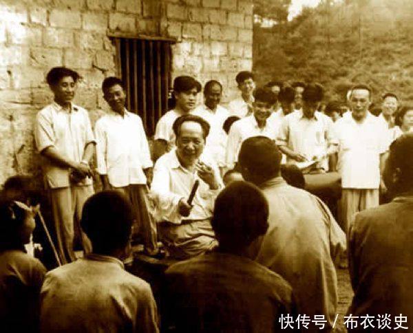 1959年毛主席回韶山祭祖的珍贵照片,第三张看哭随行人员!