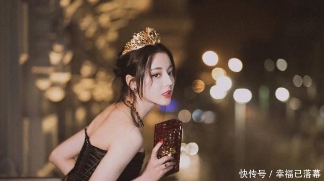 迪丽热巴现身机场!看到她掏手机的姿势,粉丝纷纷感叹:太刚了! pp电子幽灵财富