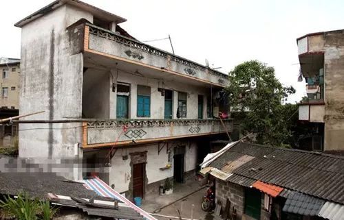 男童邻居家玩水致水费增多被砍死