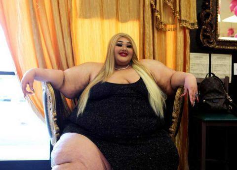 400多斤女子开特殊美容院,专门为胖姑娘服务