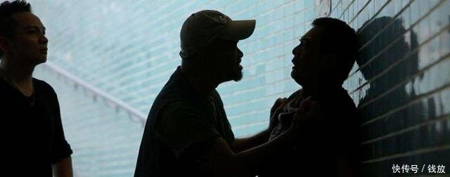 京东疑似暴力催收,这下捅大娄子了网友是真的