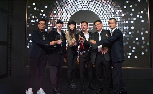 崔永元回应华谊兄弟跌停: 太抱歉了, 我不是故意