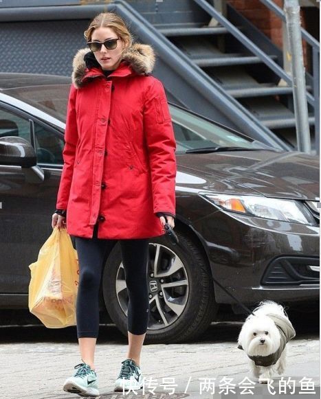 冬天穿羽绒服,就选这3种颜色!显白还减龄,穿