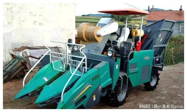 仁达玉米收割机口碑(仁达玉米收割机最新款式)