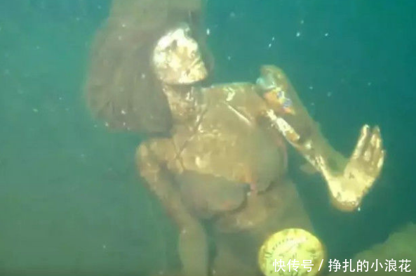 男子深海潜水,意外发现异样,接下来的一幕让他毕生难忘