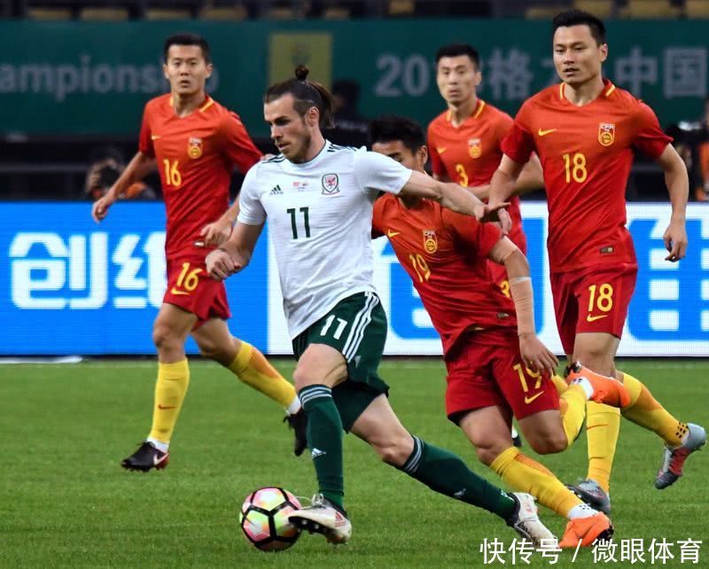 中国杯国足0比6惨败威尔士,里皮排兵布阵问题