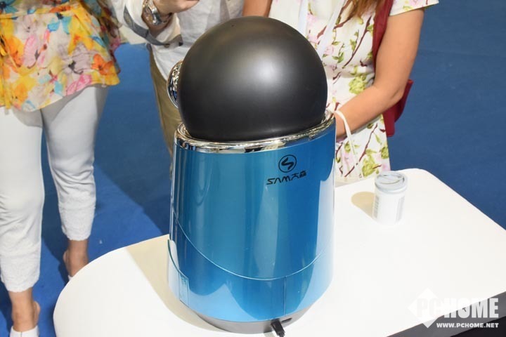 CSHE2017展直击 健康机器人抢眼表现(图2) CSHE2017展直击 健康机器人抢眼表现(图2)