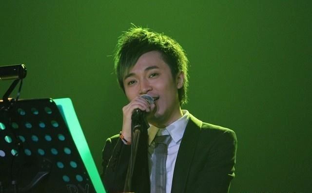 洪涛官宣第七季《歌手》嘉宾名单,跟网上的名