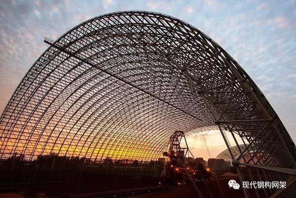 煤棚网架设计施工流程(煤棚网架施工流程:煤棚网架设计和施工流程详解) 钢结构钢结构停车场设计 第2张 煤棚网架设计施工流程(煤棚网架施工流程:煤棚网架设计和施工流程详解) 钢结构钢结构停车场设计 第2张