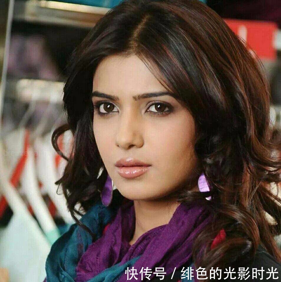 她是《功夫小蝇》里的美女 印度影坛的甜姐儿