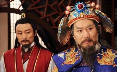 贬官宰相拉着烂木箱上路,皇帝亲自查封,打开一看潸然泪下:重赏
