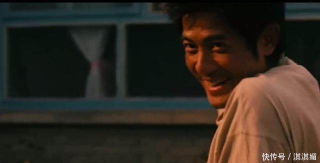 章子怡洗澡照片曝光,终于知道国际章是怎么来