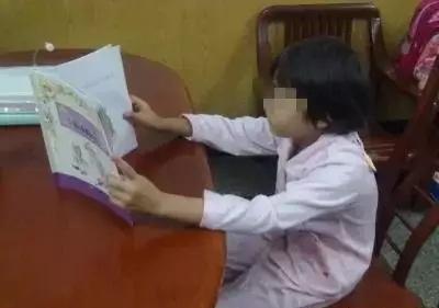 爸爸姓“老”,给女儿取这么高水平名字,上课老师从来不敢点此名