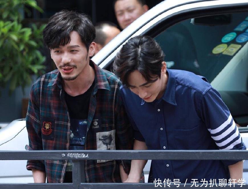 白宇朱一龙穿同款衣服, 一个痞帅一个乖巧, 网友