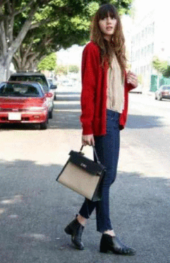 尖头高跟鞋充分展现了青年人的青春活力和自信