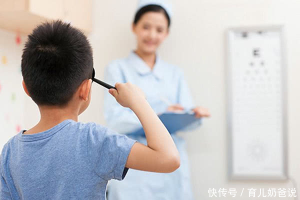 成都一小孩玩激光笔,导致视力只有0.1,你还敢给