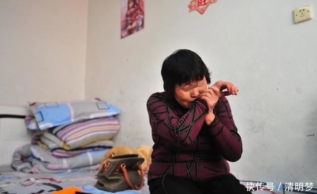 女儿出嫁五年未归,母亲忍不住偷偷探望,邻居却说你女儿早死了