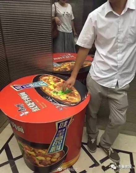 中国泡面走进美高档餐厅 一碗近20美元 食客直夸太好吃(2)