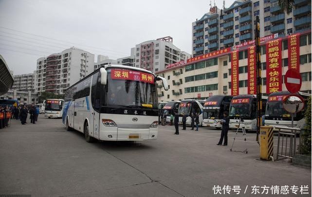 我抛弃农村养母，进城认生母，5年后再见养母，我沦为村里笑话