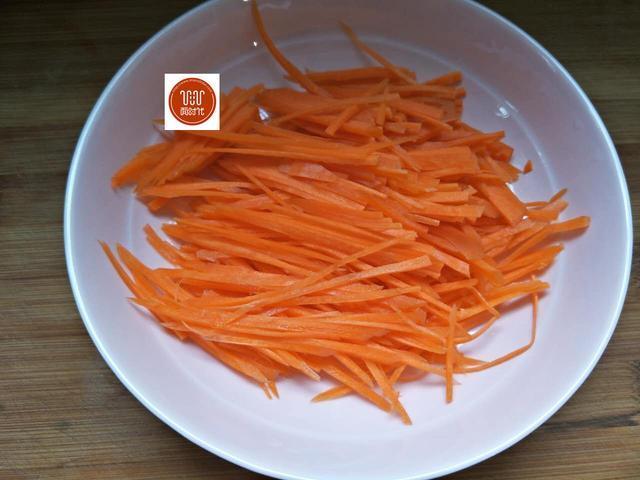 怎样腌制辣椒丝 t01aa2f661f8eb8e2f6.jpg?size=640x480